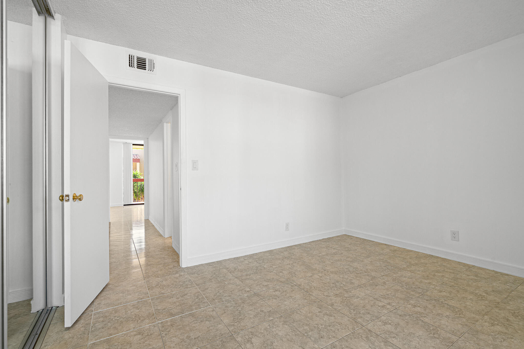 769 Se 1st Way - Photo 25