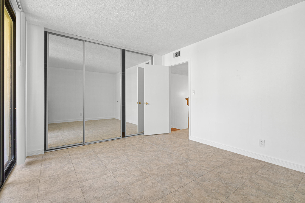 769 Se 1st Way - Photo 27