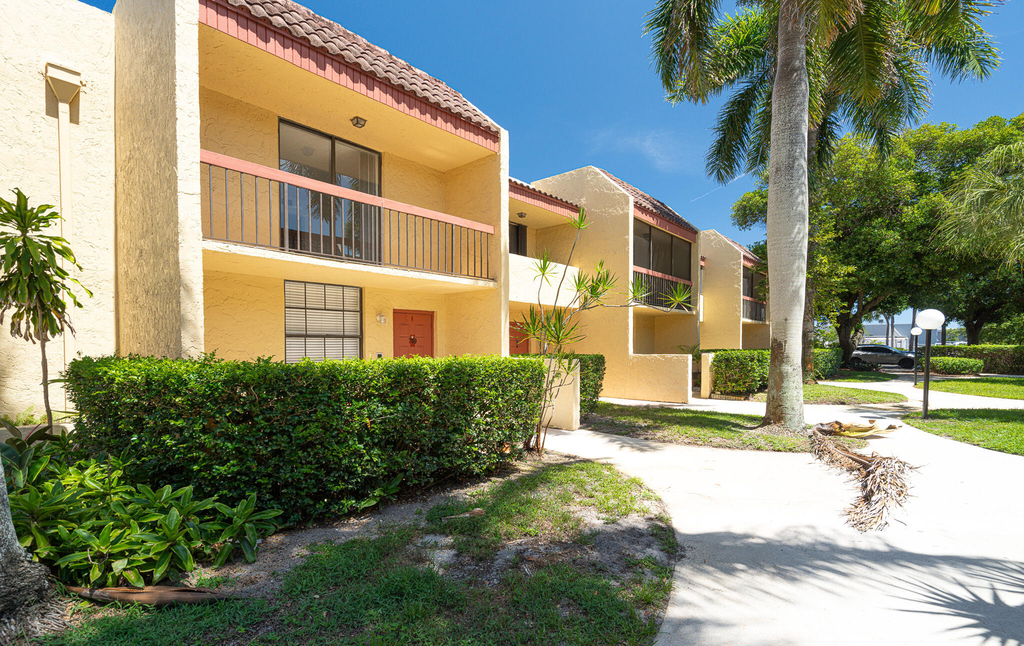 769 Se 1st Way - Photo 41