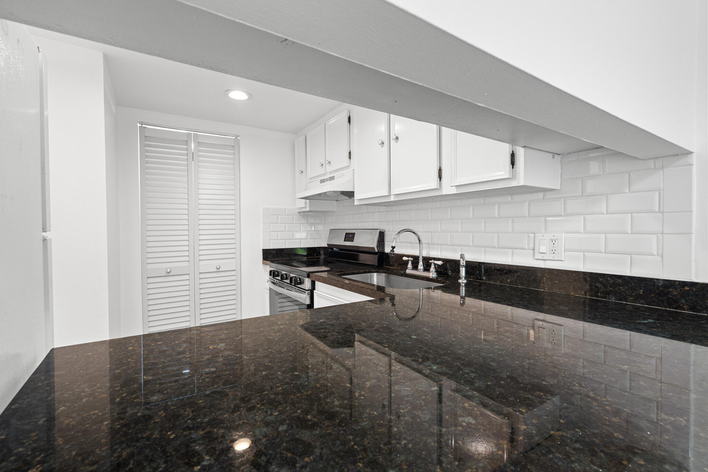769 Se 1st Way - Photo 18