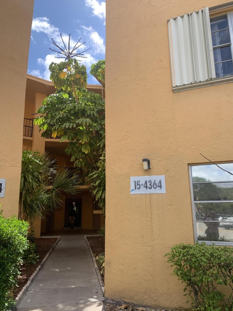 4364 Nw 9th Avenue - Photo 0