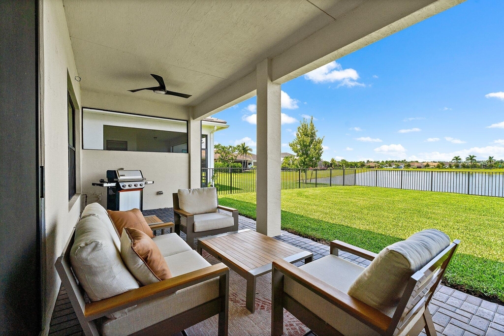 15883 Key Biscayne Lane - Photo 24
