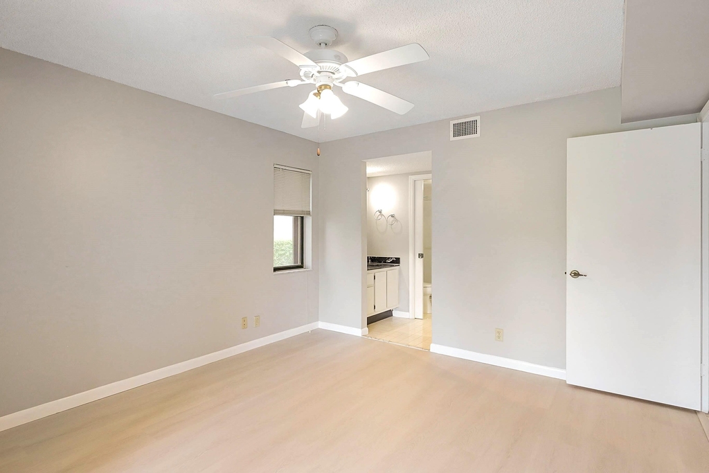 7593 Tahiti Lane - Photo 12