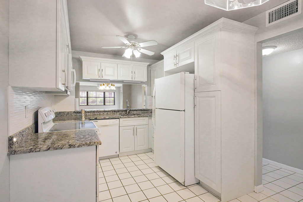 7593 Tahiti Lane - Photo 7