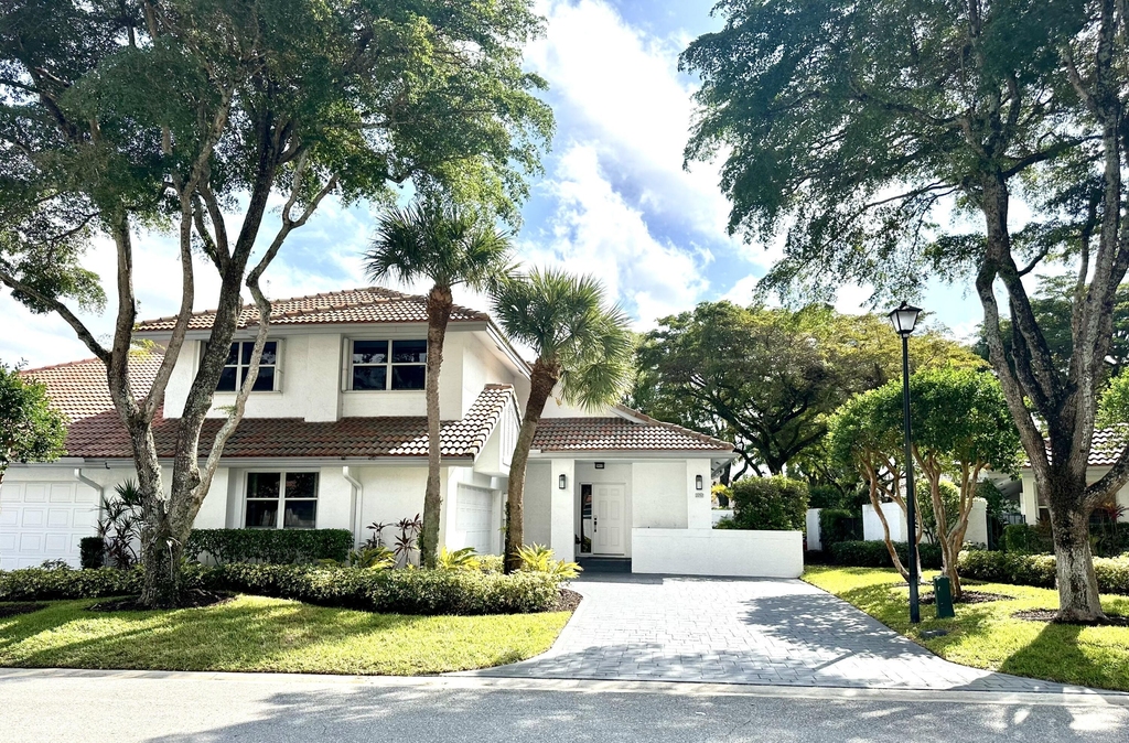 2252 Nw 53rd Street - Photo 0