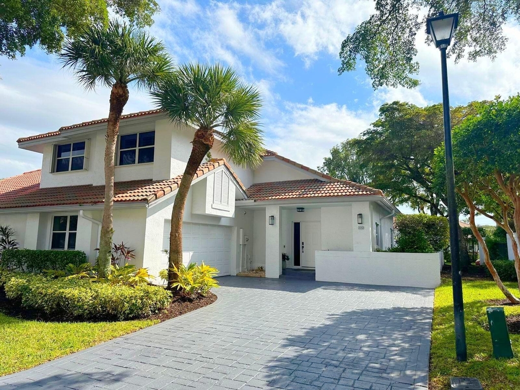 2252 Nw 53rd Street - Photo 1