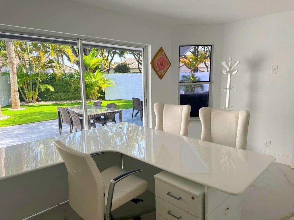 2252 Nw 53rd Street - Photo 8