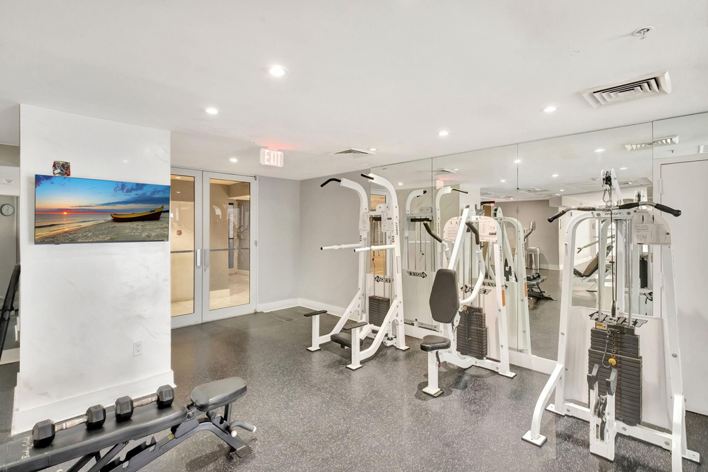 6301 Collins Avenue - Photo 15