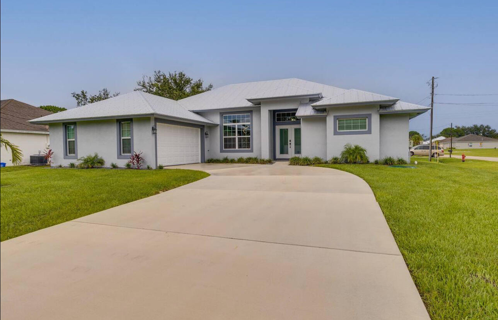 1701 Sw Cascade Road - Photo 1