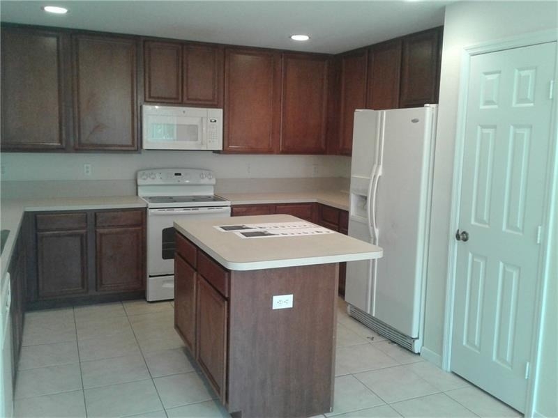 1752 Sw Airoso Boulevard - Photo 1