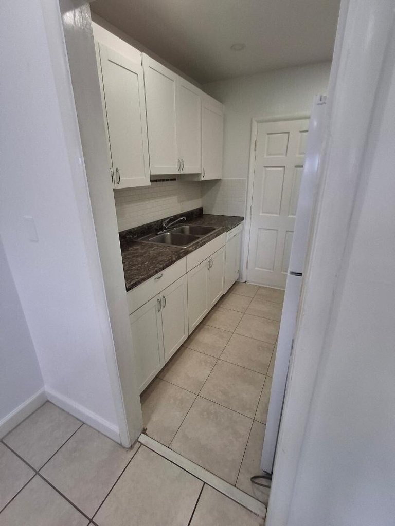 1250 E Sample Road - Photo 4