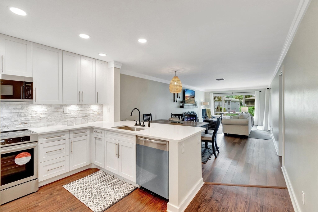 5770 Princess Palm Court - Photo 4