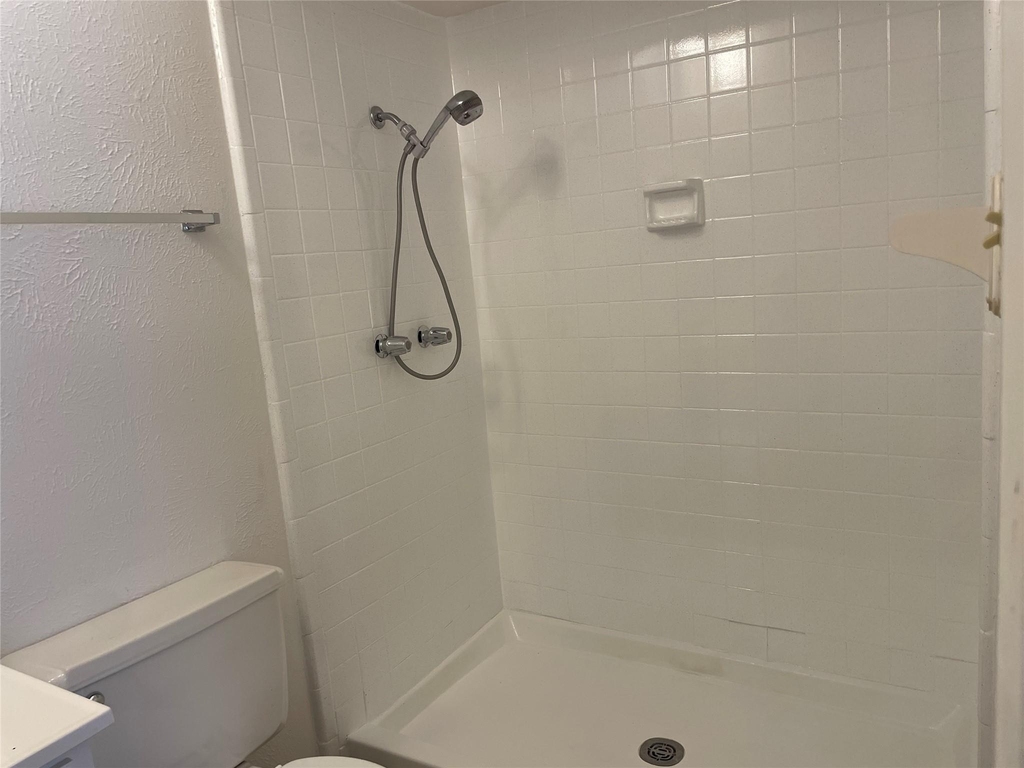7533 Parkwood Lane - Photo 9