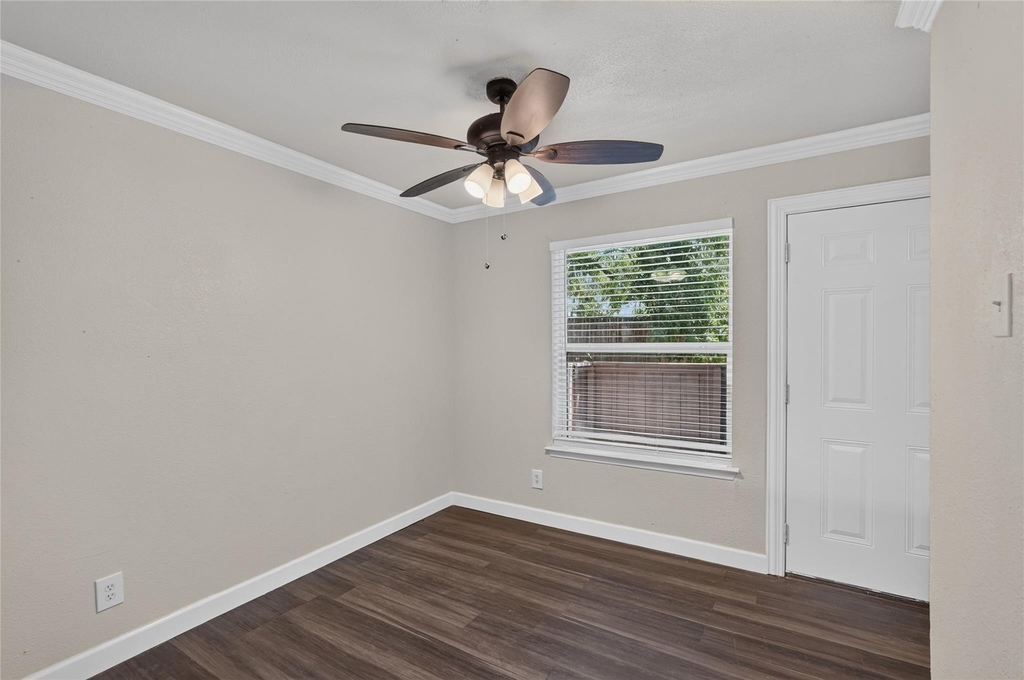 9170 Forest Lane - Photo 18