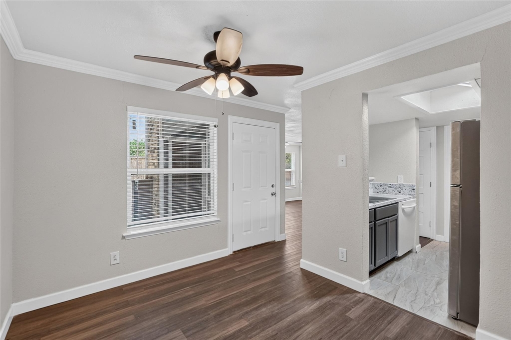 9170 Forest Lane - Photo 2