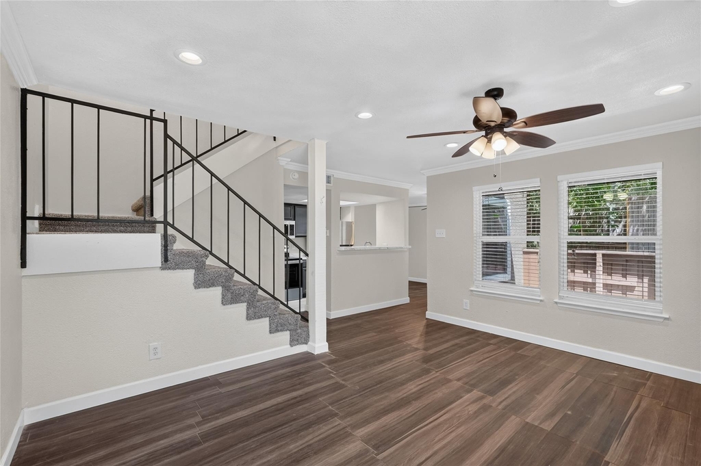 9170 Forest Lane - Photo 4