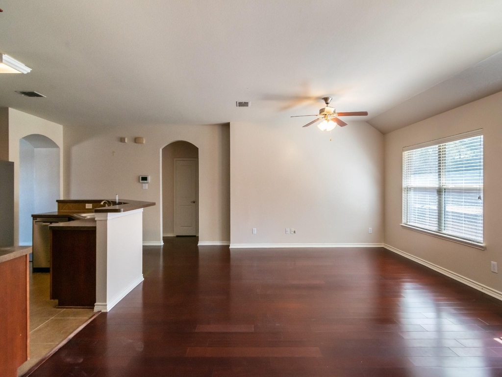 472 Northbrook Avenue - Photo 17