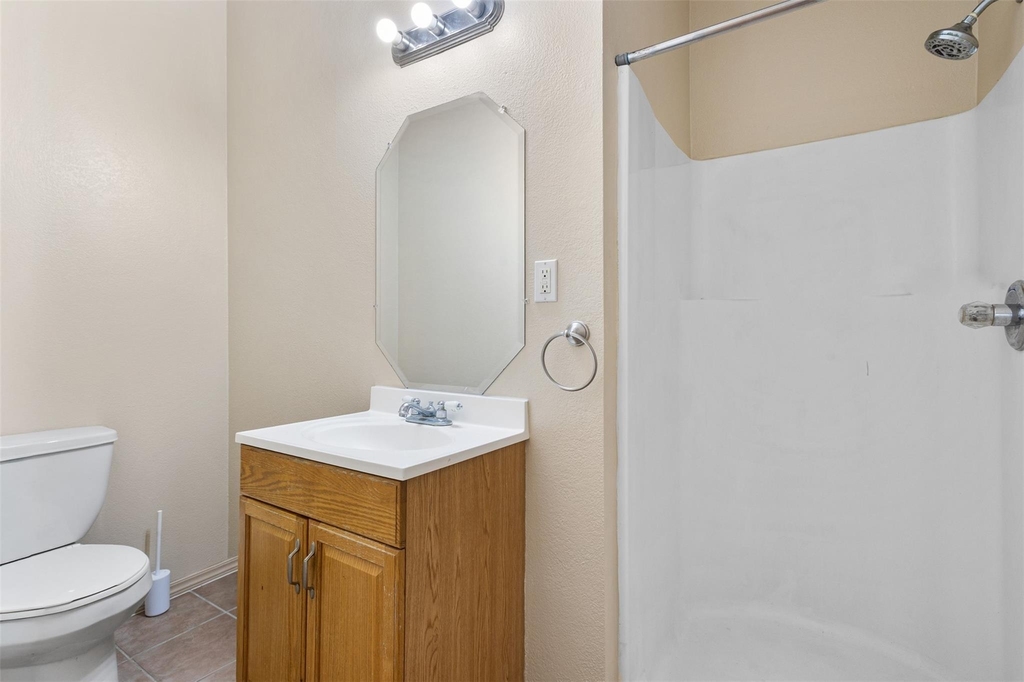 1235 E Leuda Street - Photo 4