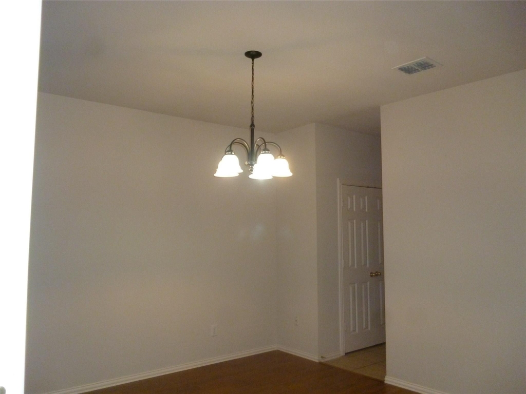3407 Melvin Drive - Photo 7
