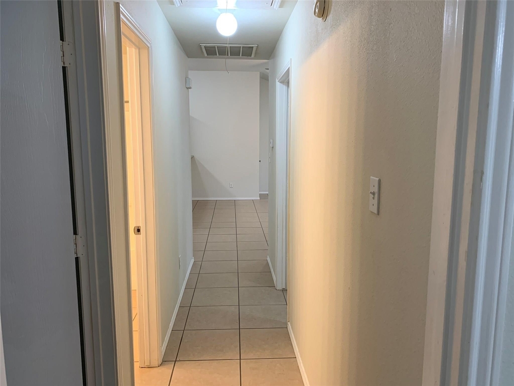 1021 Olivewood Lane - Photo 10