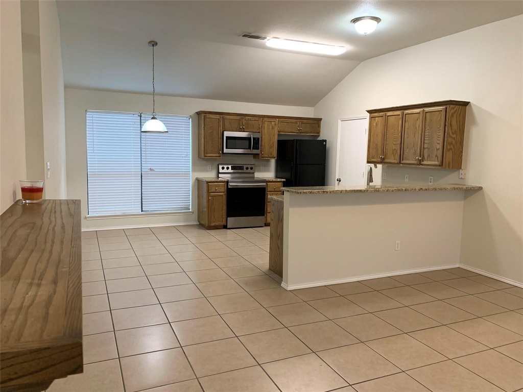 1021 Olivewood Lane - Photo 2