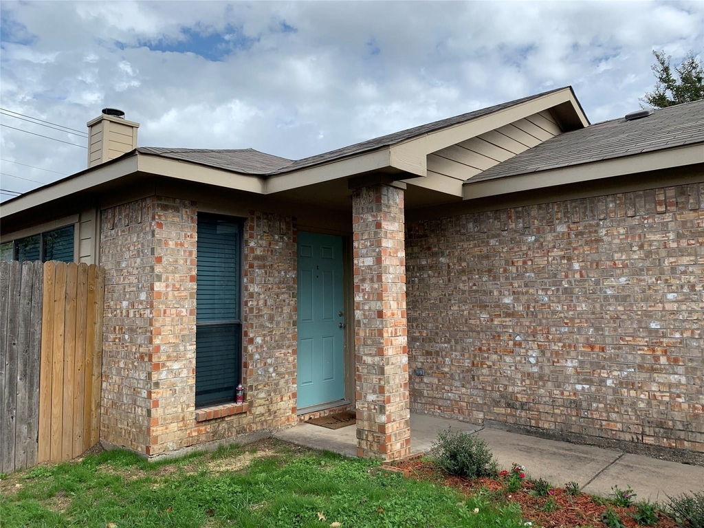 1021 Olivewood Lane - Photo 16