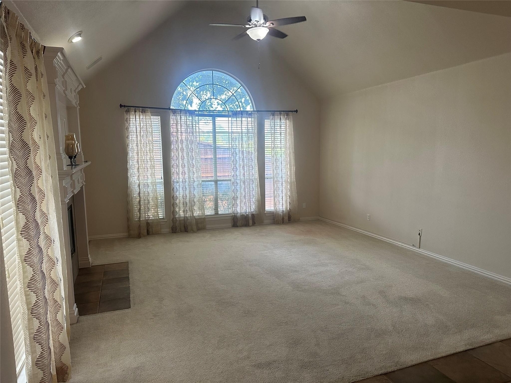 715 Wheaton Court - Photo 16