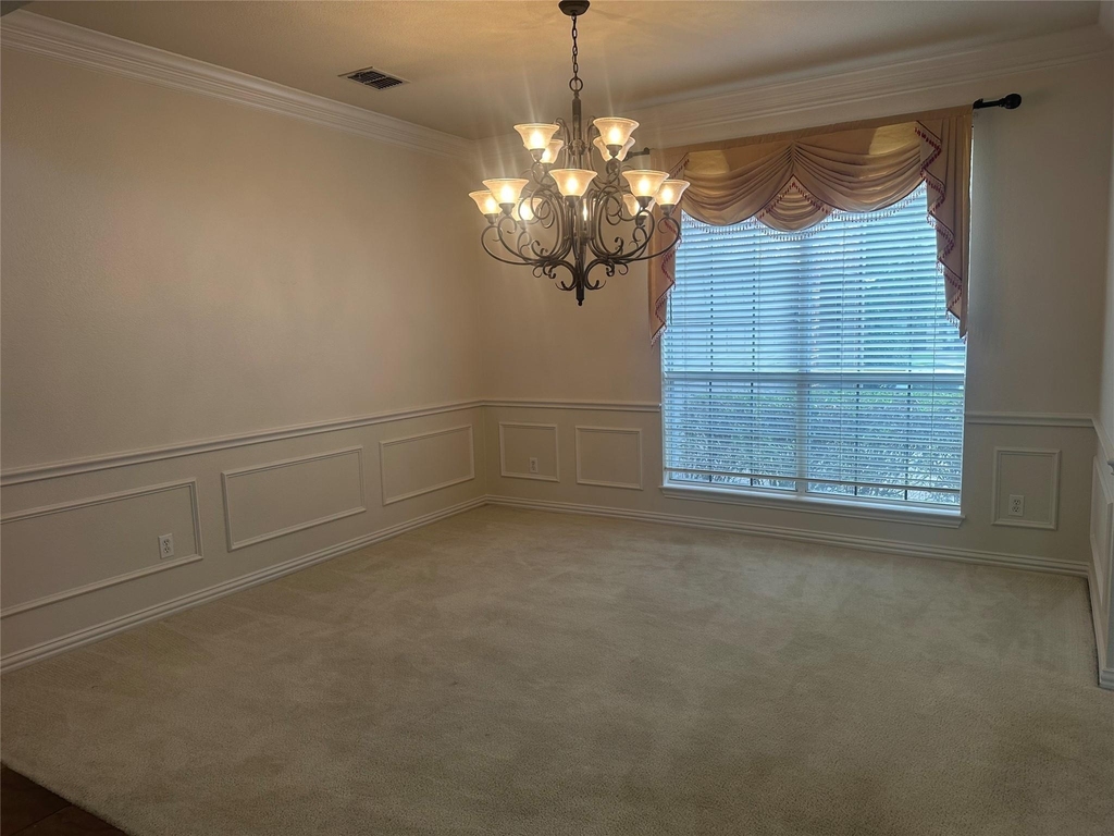 715 Wheaton Court - Photo 6