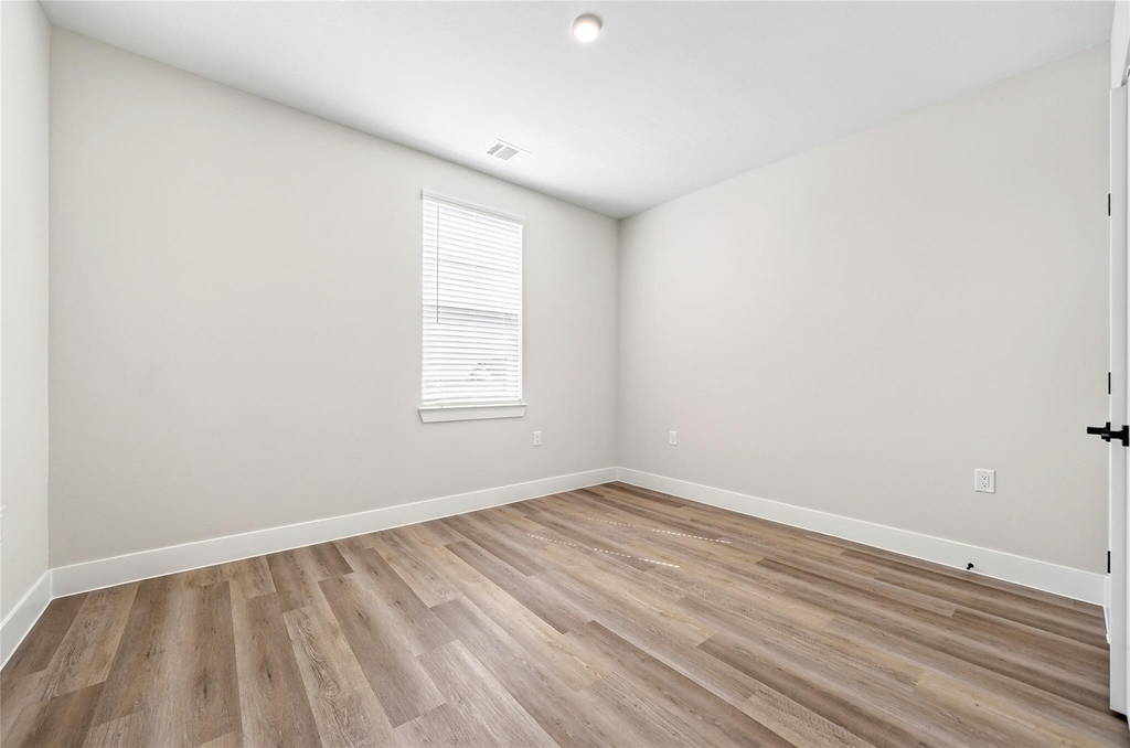 2902 Serenity Lane - Photo 22