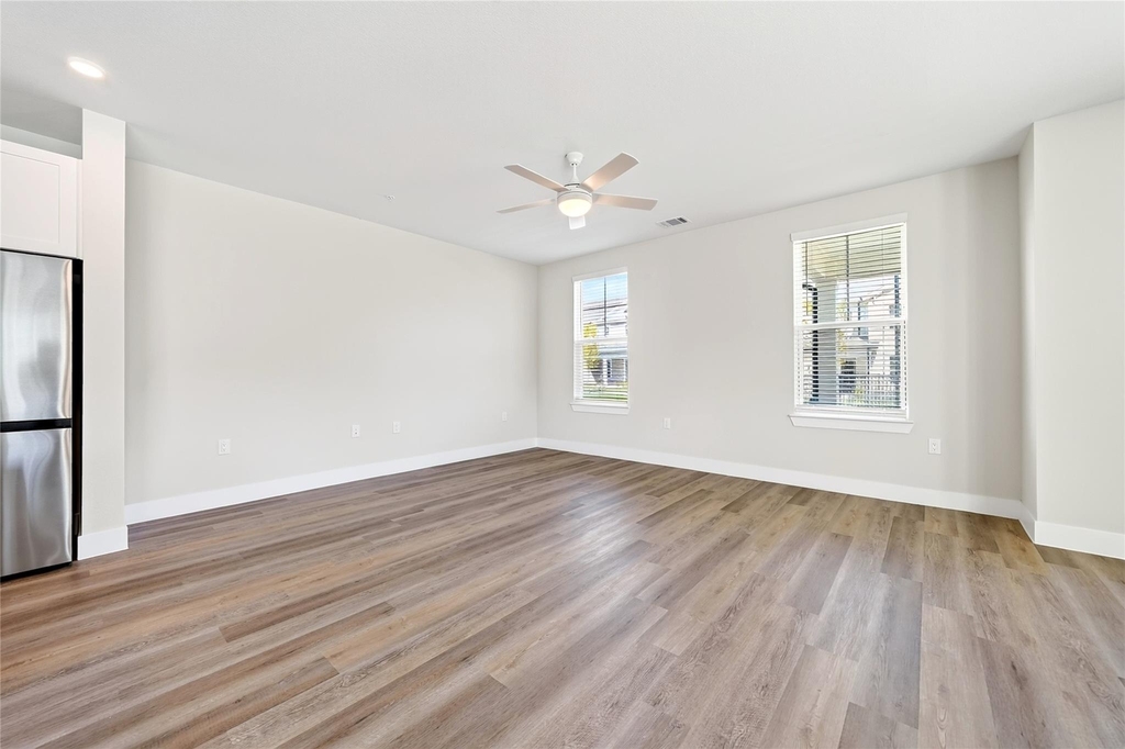 2902 Serenity Lane - Photo 6