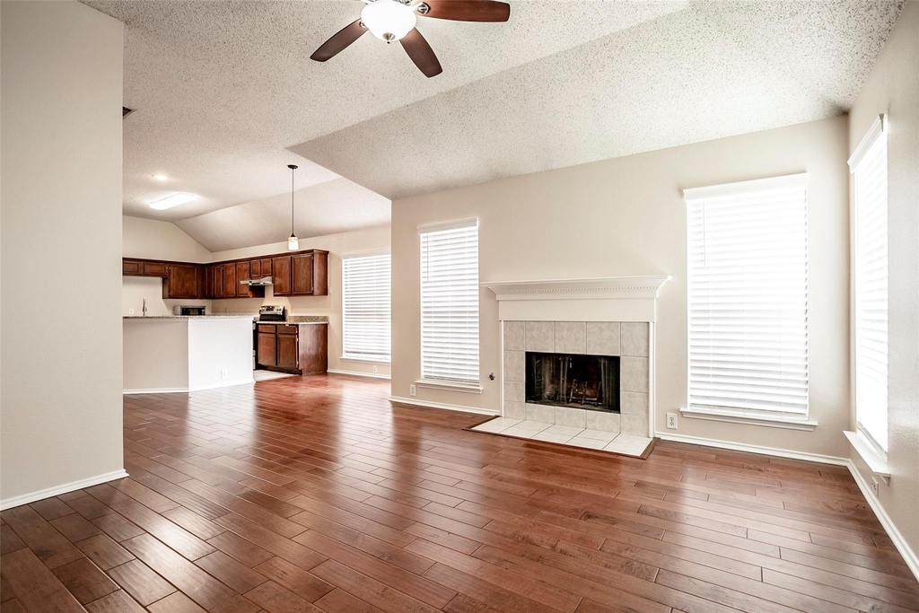 206 Meredith Court - Photo 9