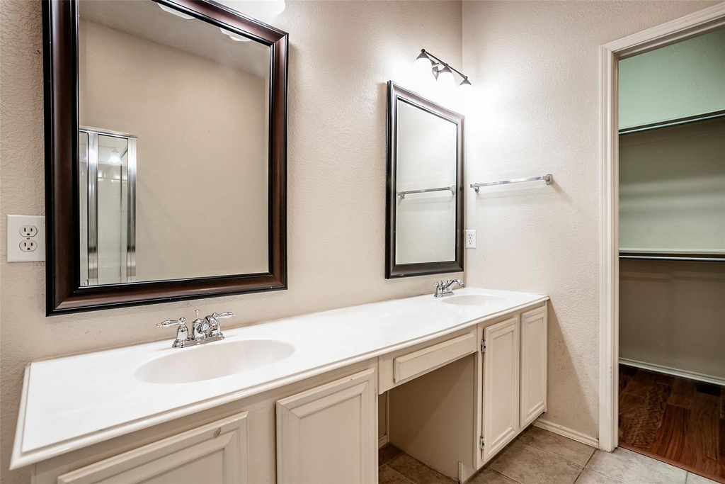 206 Meredith Court - Photo 16