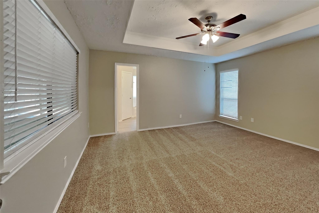 1217 Seabrook Drive - Photo 9