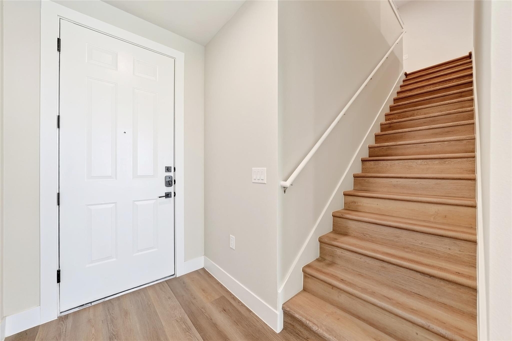 221 Melody Lane - Photo 1