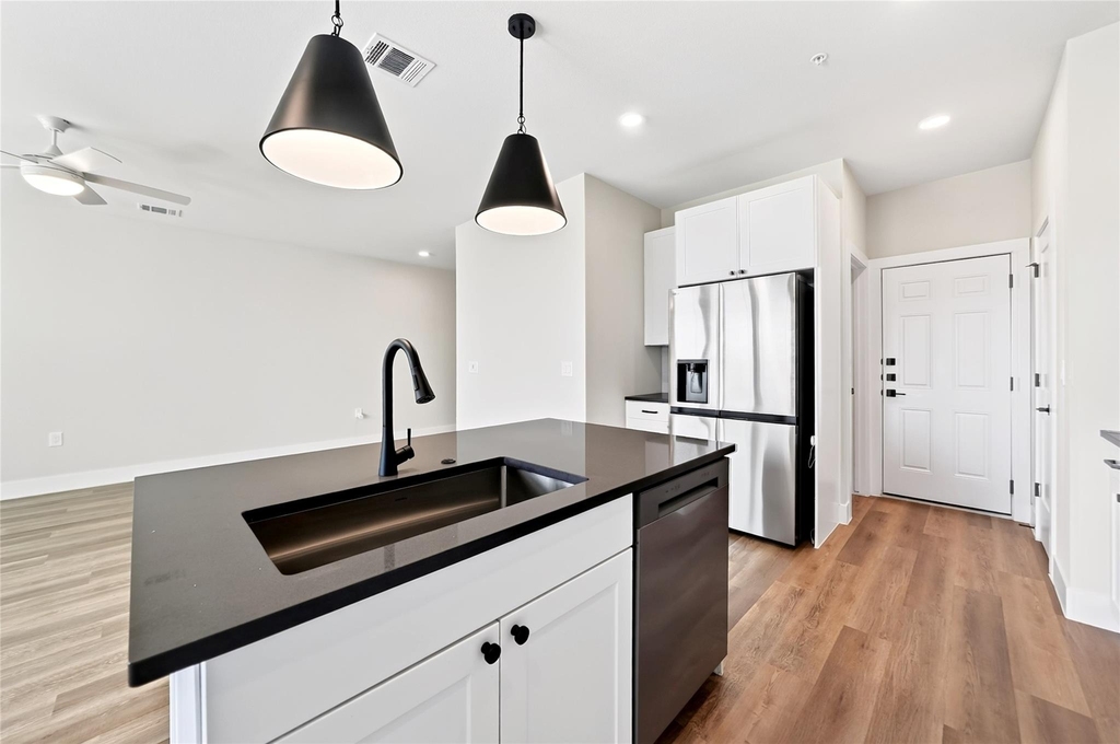 221 Melody Lane - Photo 8