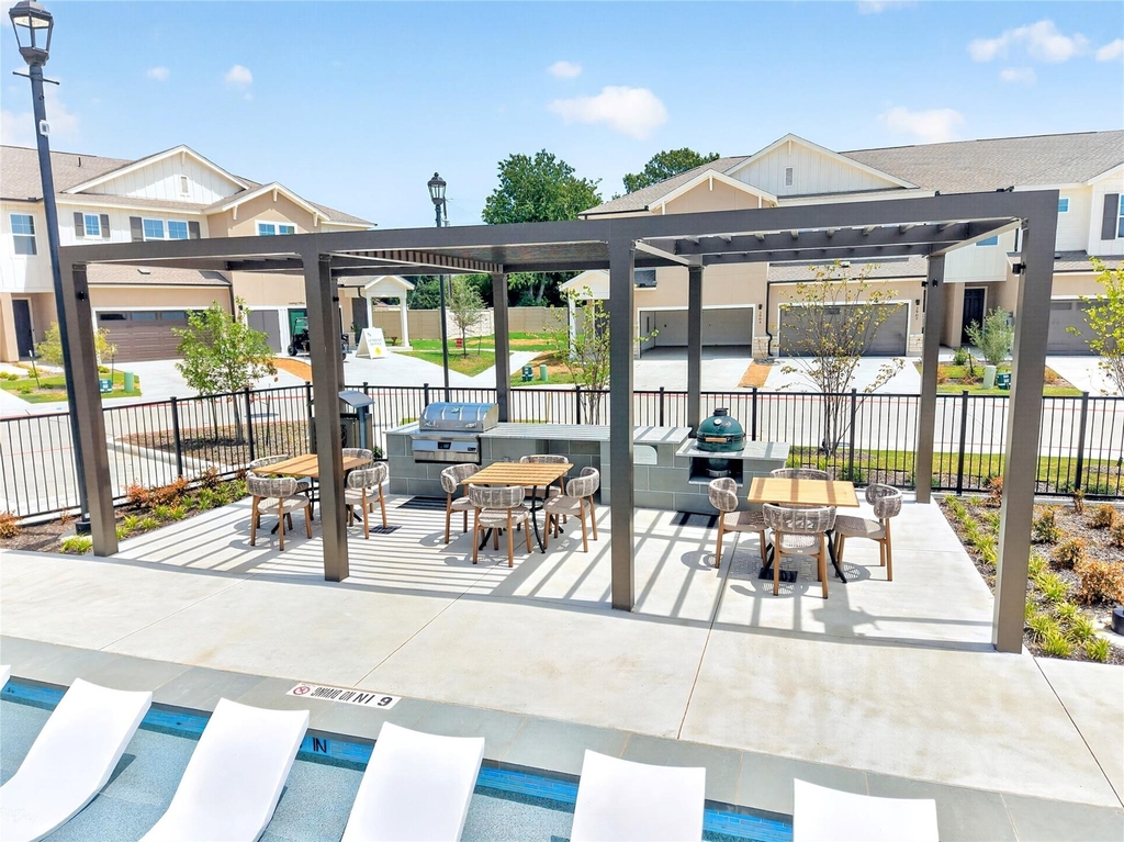 221 Melody Lane - Photo 33