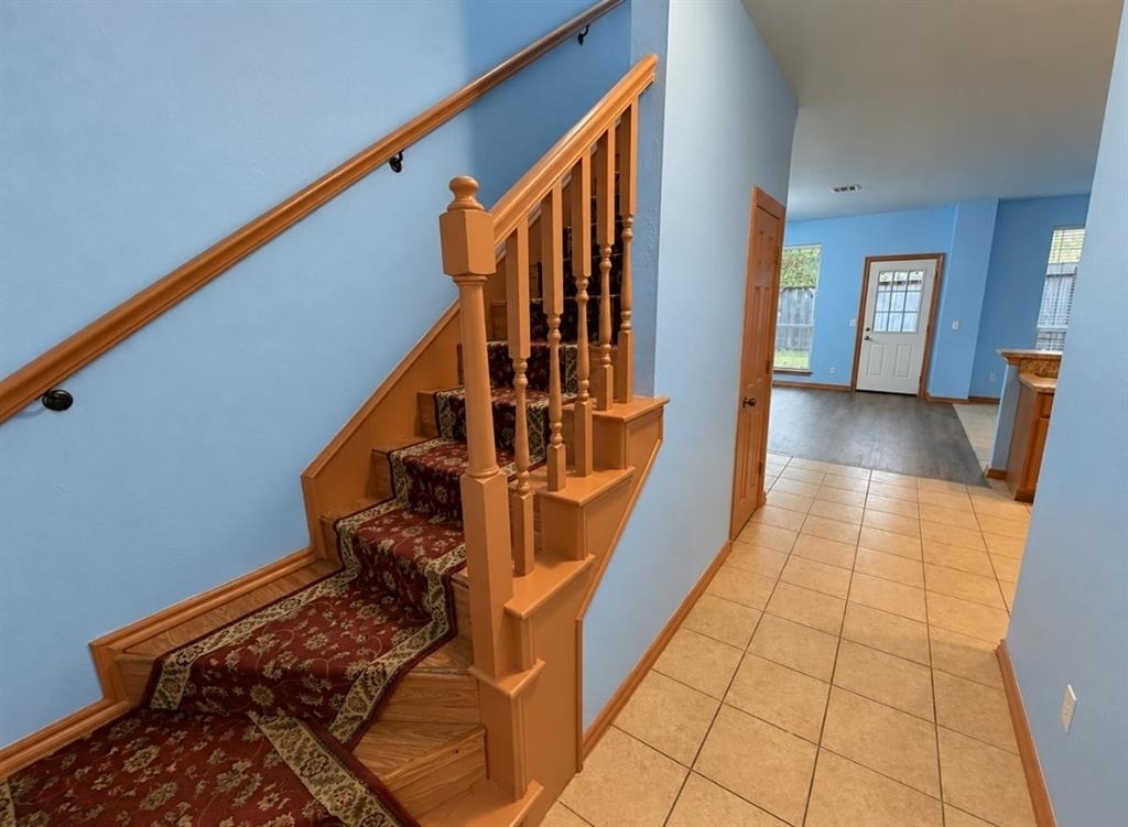 12013 Garden Court - Photo 6