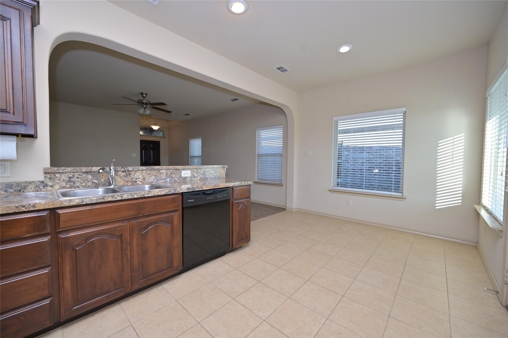 5933 Comanche Peak Drive - Photo 5