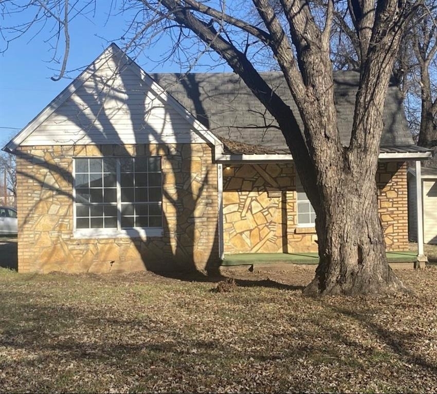 800 S 2nd Street - Photo 0