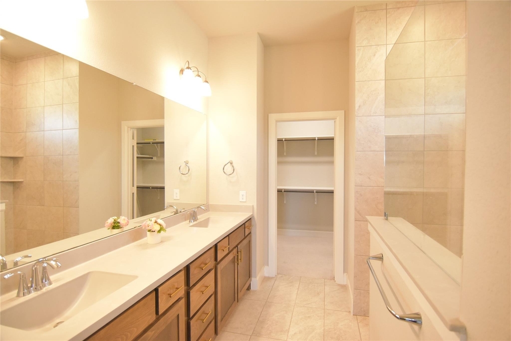 2900 Bluff Creek Drive - Photo 21