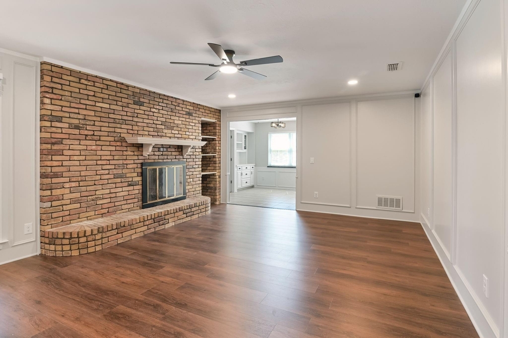 2724 Glen Forest Lane - Photo 2