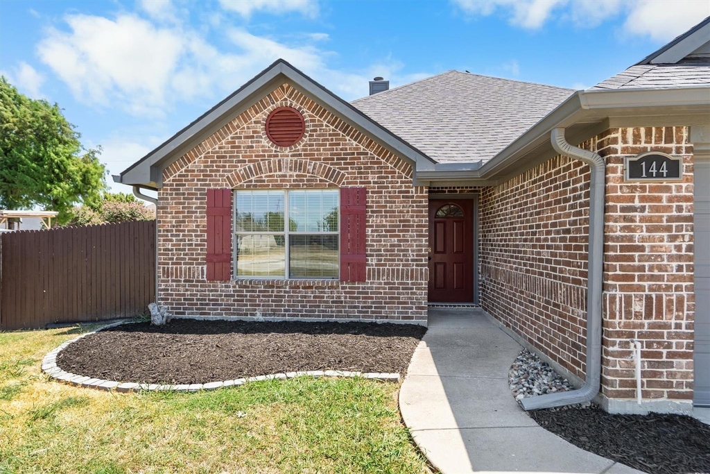 144 Price Circle - Photo 2