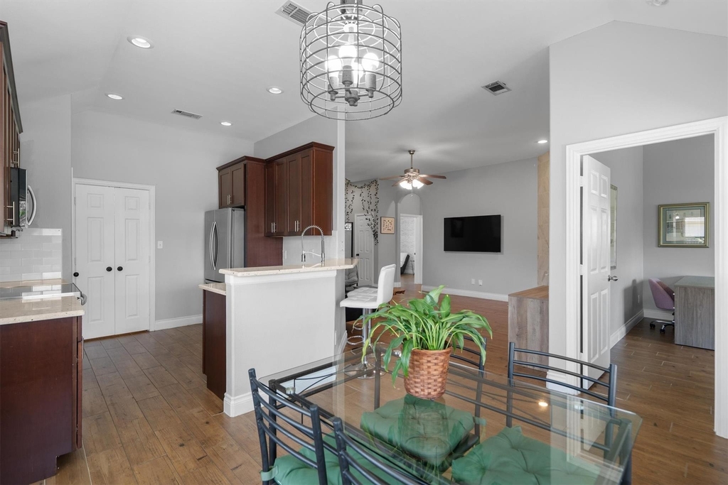 144 Price Circle - Photo 9