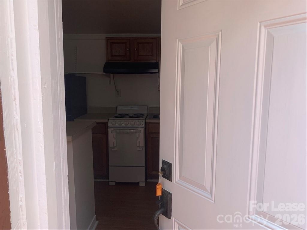 544 N Center Street - Photo 2