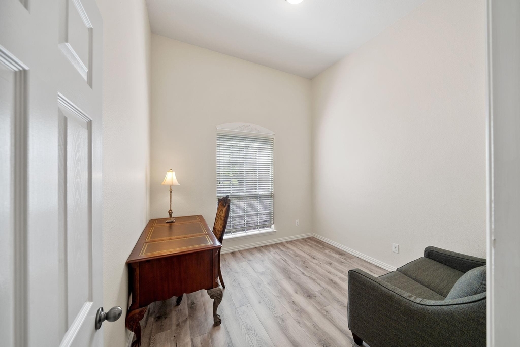 2653 Whispering Trail - Photo 7