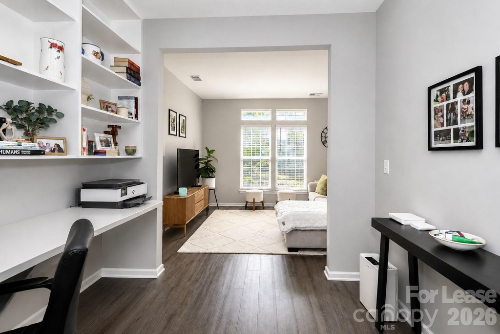 17633 Delmas Drive - Photo 10