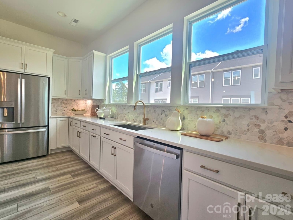 421 Prine Place - Photo 6