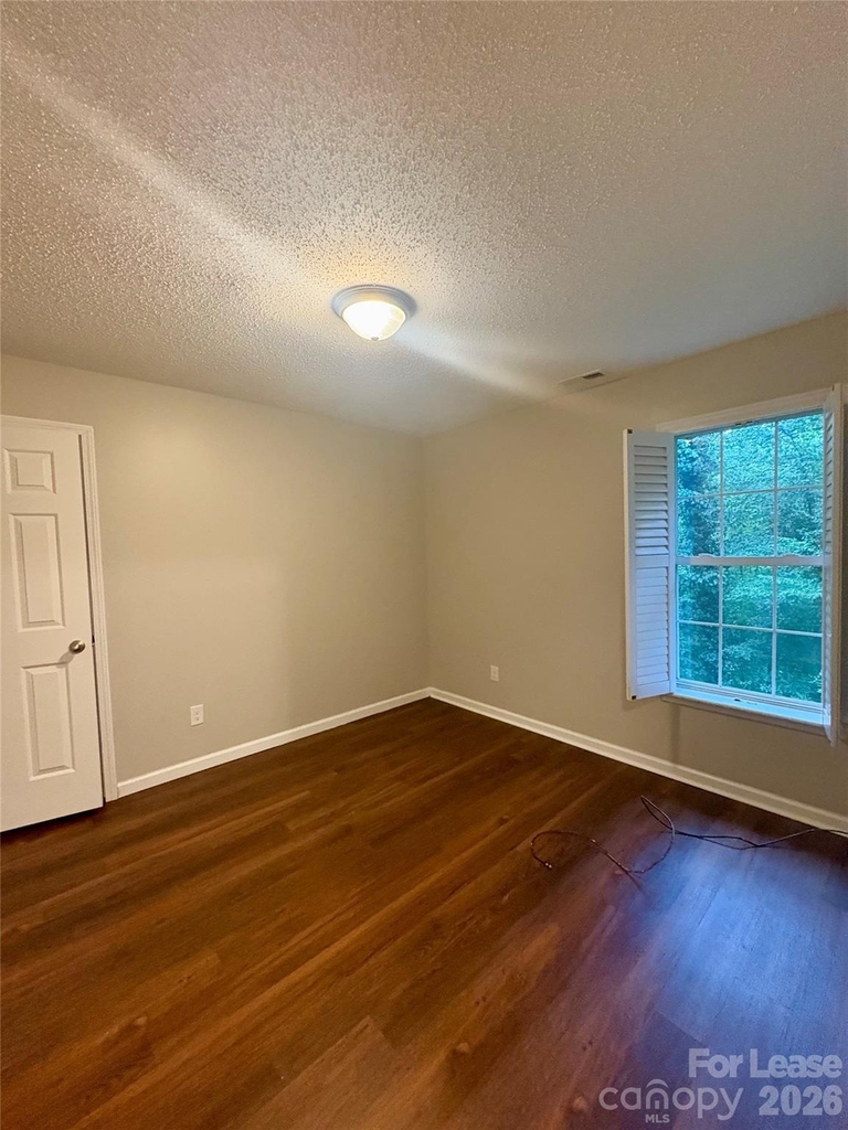 5517 Brook Falls Court - Photo 32
