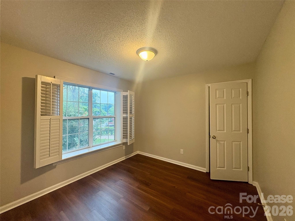 5517 Brook Falls Court - Photo 35