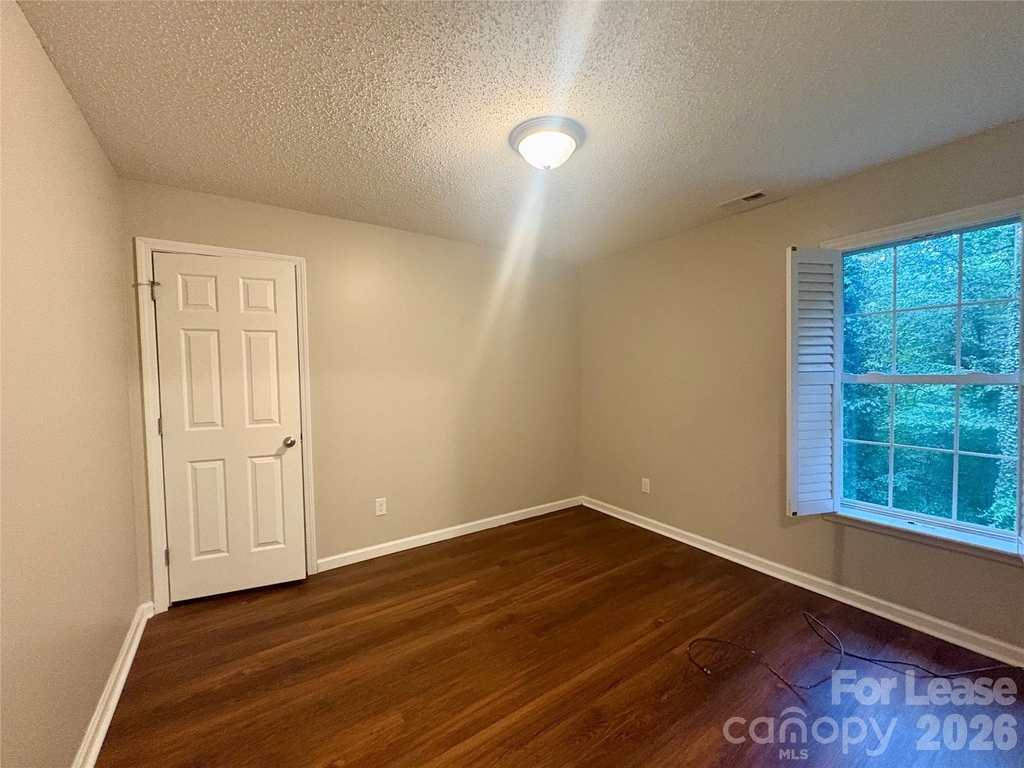 5517 Brook Falls Court - Photo 31